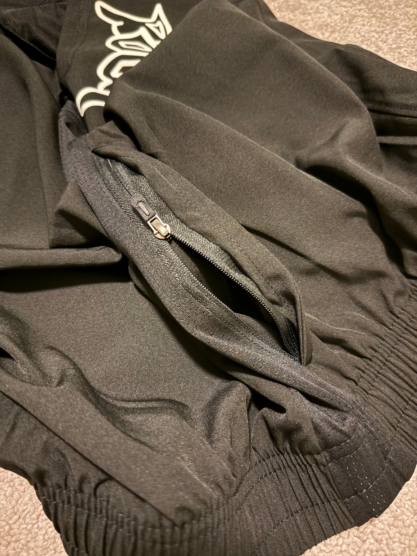 Root Shorts Urban Galaxy - Black